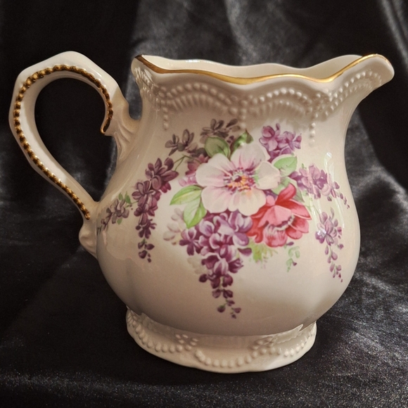 Beautiful Vintage Hal-Mar Signed Pitcher~Intricate Designs~Creamer~Floral Vase - Picture 2 of 15